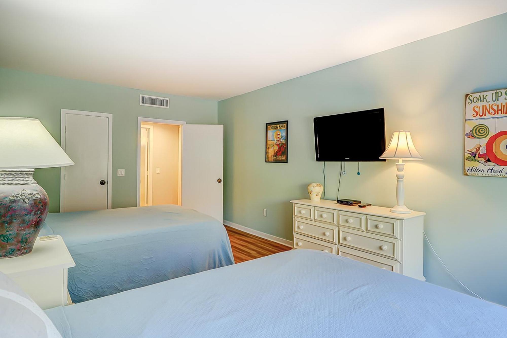 Village House Hilton Head Island Room photo